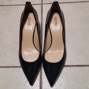 Michael Kors Womens MK Flex Kitten Pump